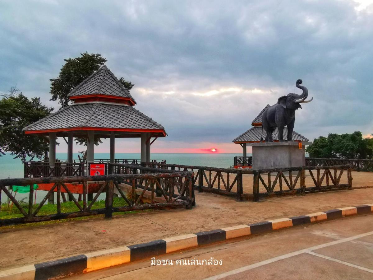 Happy Resort Khanom Exterior foto